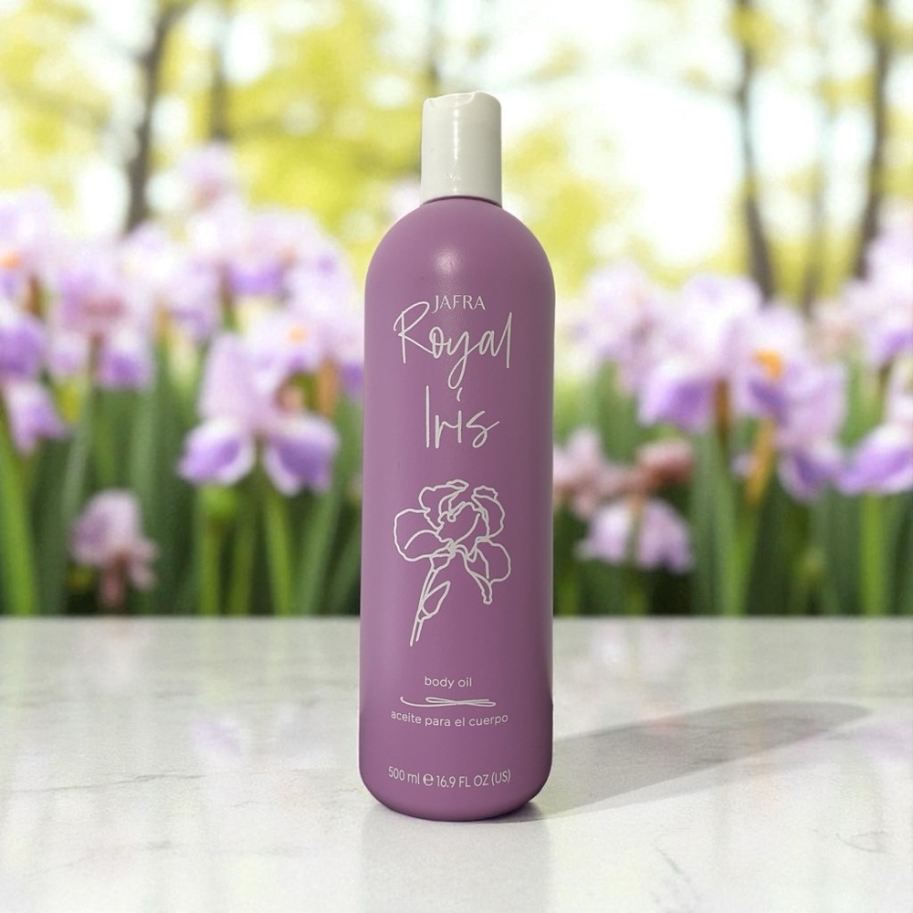 JAFRA Royal Iris Body Oil in Purple